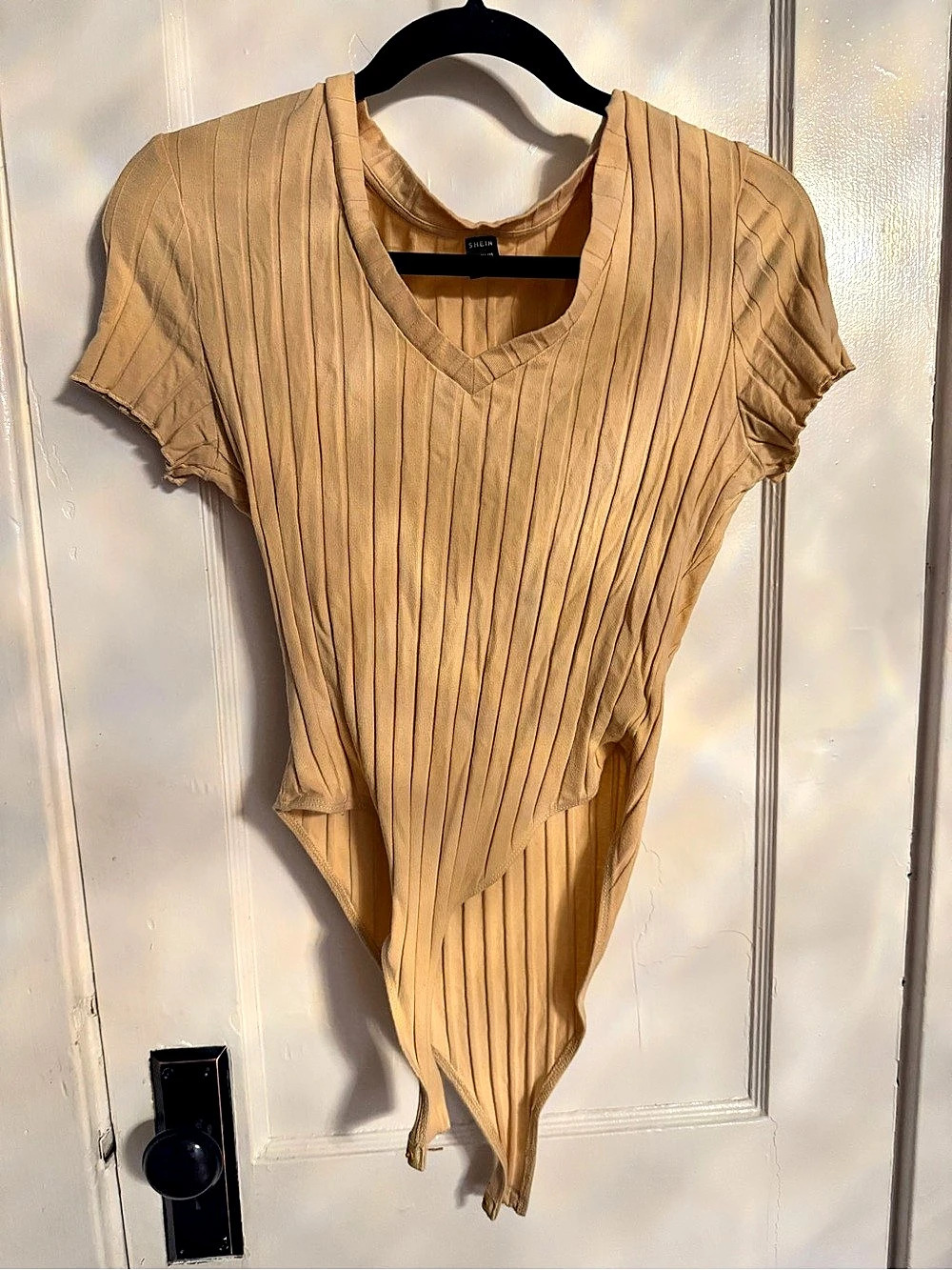SHEIN Ribbed V-Neck Short Sleeve Bodysuit Beige Large